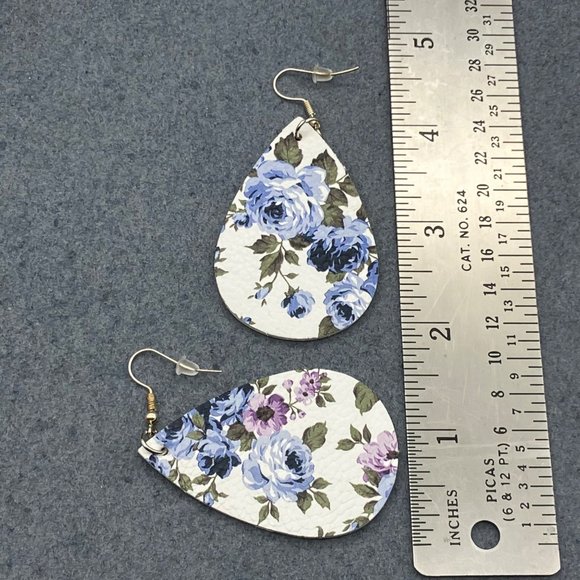 Dangle Pierced Earrings Teardrop Vinyl Floral Blue Purple Green White Soft Girl - Picture 6 of 6